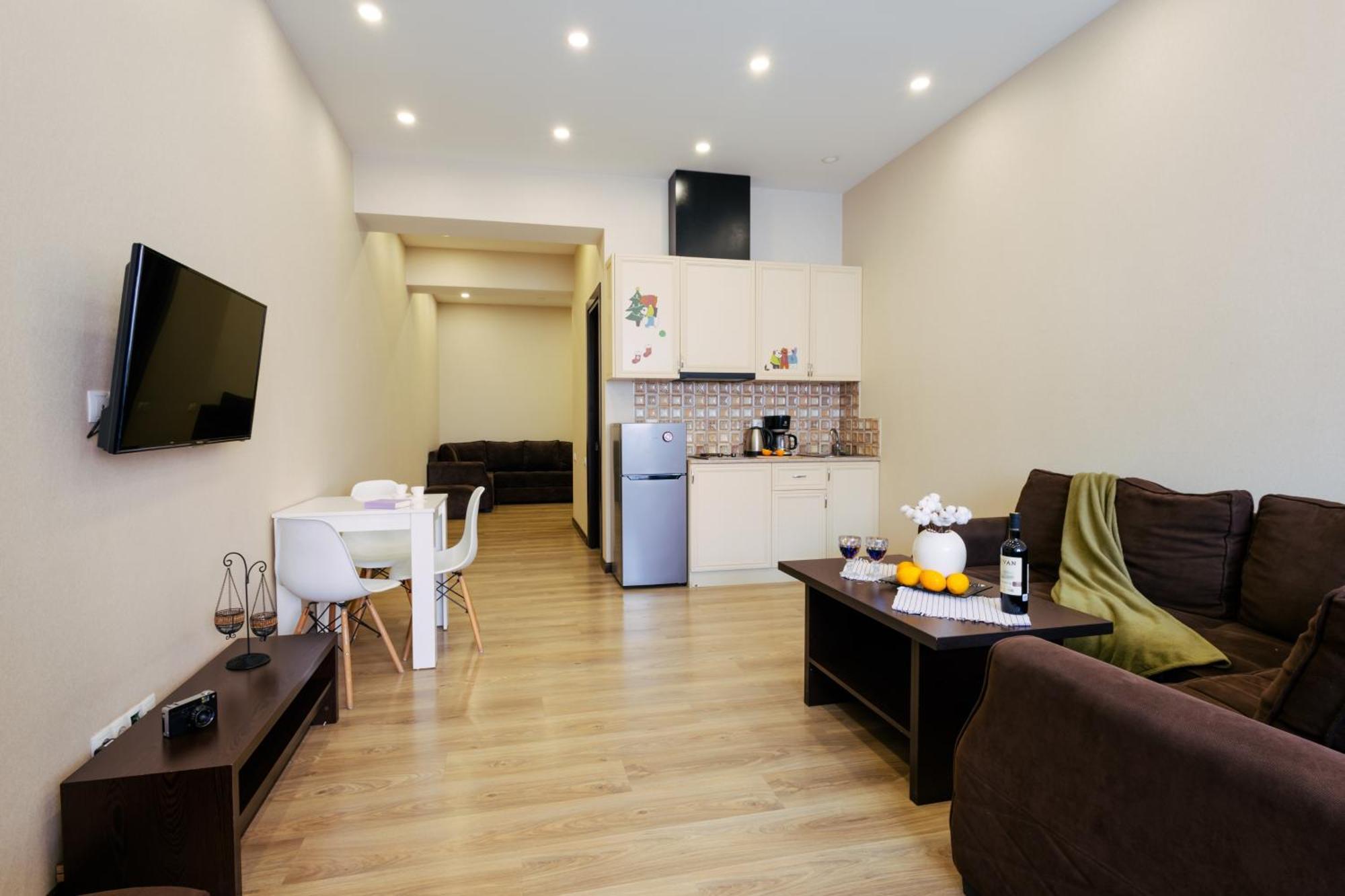 Residence North Avenue, Teryan 8. 14 2 耶烈万 外观 照片