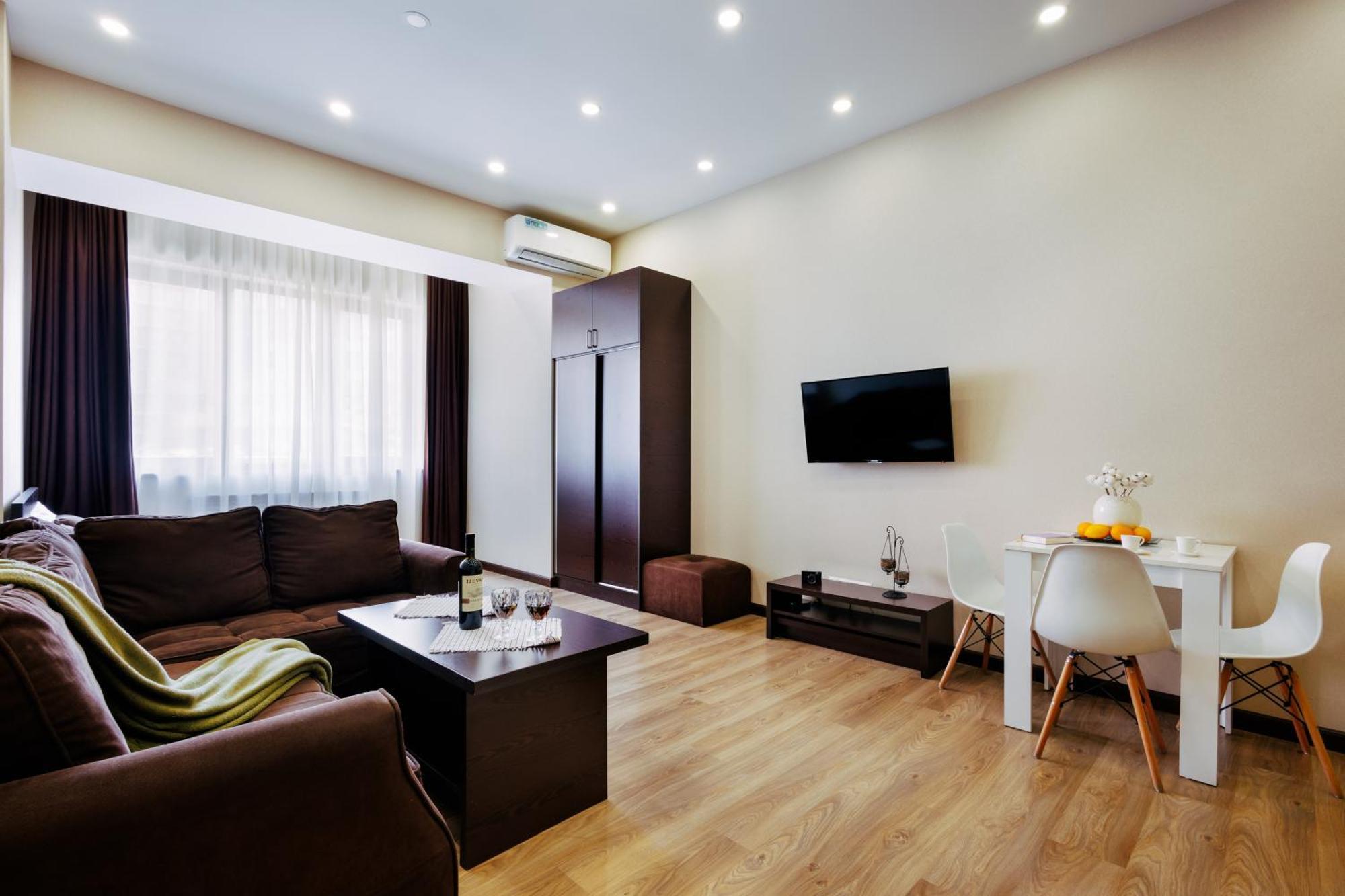 Residence North Avenue, Teryan 8. 14 2 耶烈万 外观 照片